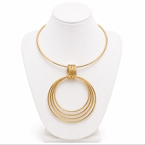Natasha Couture Jewelry - NATASHA Gold Multi-Ring Pendant Choker Necklace